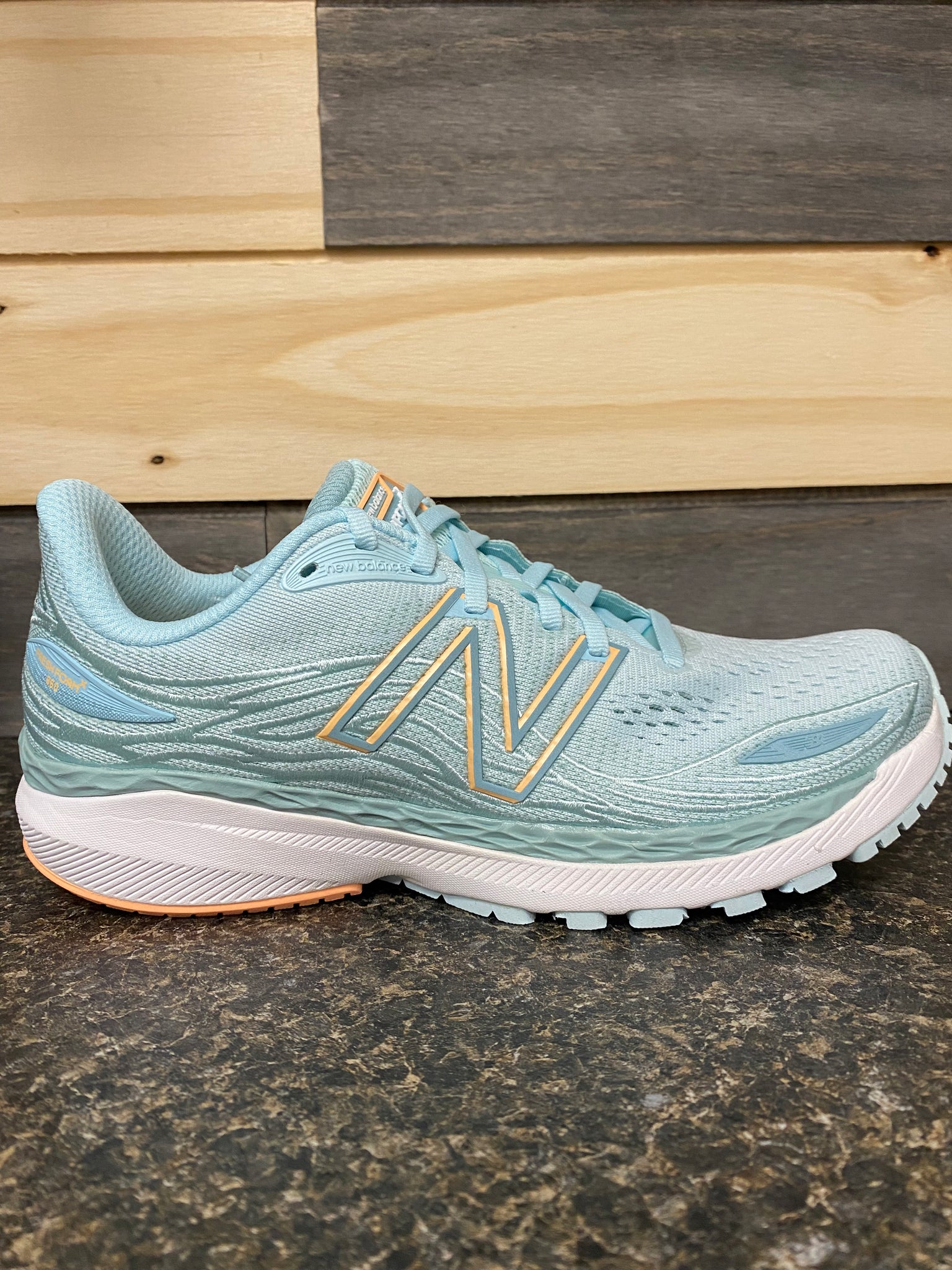 New Balance Women’s W860