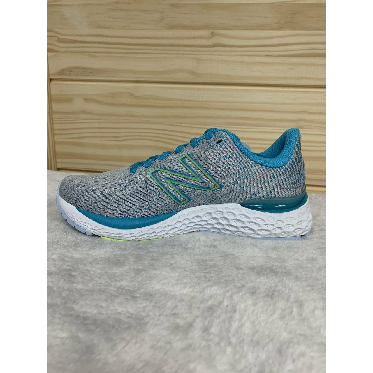 New Balance Women’s 880